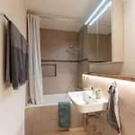 Fresh & Simple Near * غشتاد